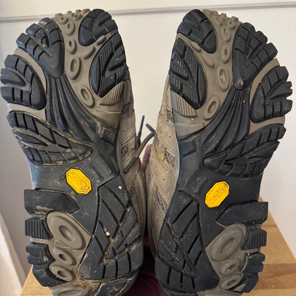 Women's MERRELL Moab 3 Mid - Waterproof Hiking 9.5 Wide (EU40 Wide) in Granite - Picture 4 of 5